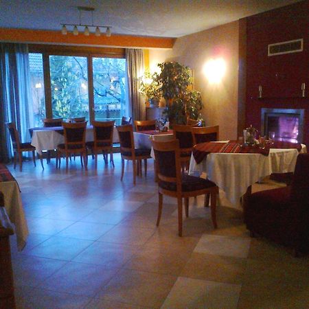 Family Hotel Sonata Samokov Eksteriør bilde