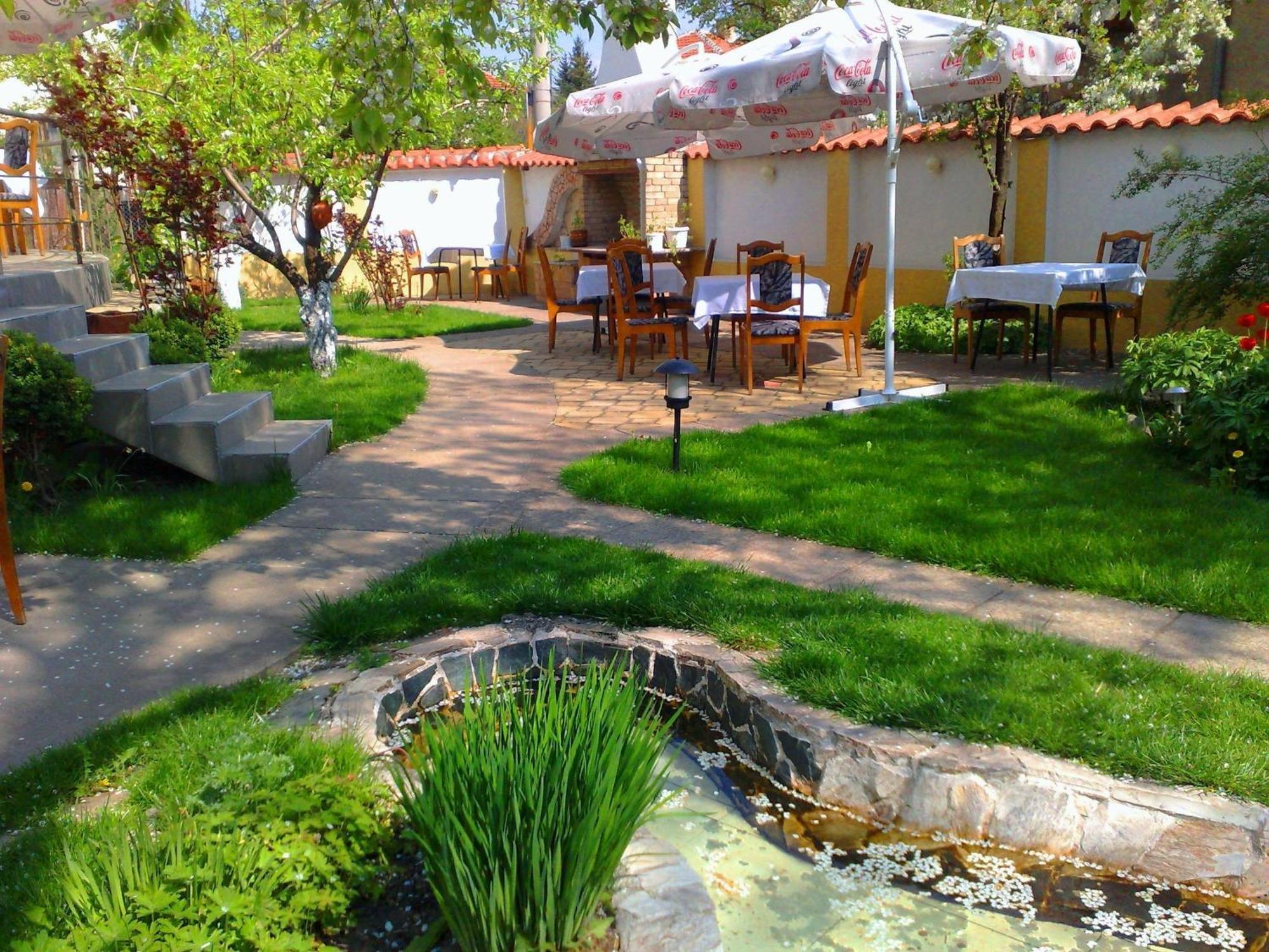 Family Hotel Sonata Samokov Eksteriør bilde