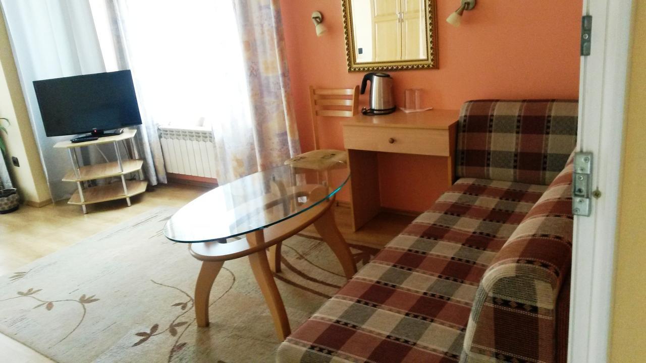 Family Hotel Sonata Samokov Eksteriør bilde