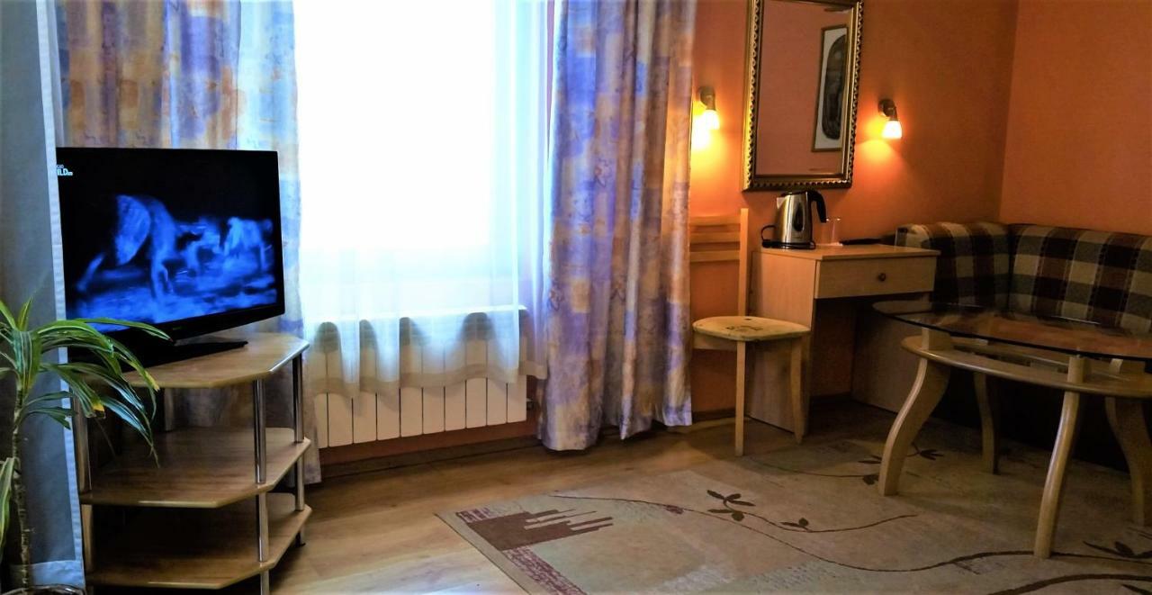 Family Hotel Sonata Samokov Eksteriør bilde